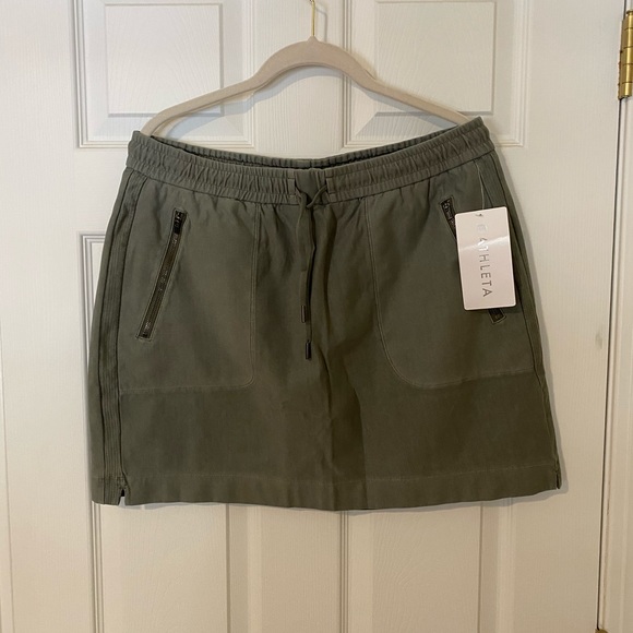 Athleta Dresses & Skirts - Athleta Farallon Skirt 🌼Soft & Live-In